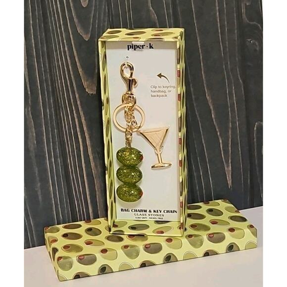 Piper K Martini Olive Keychain Bag Charm Gold Tone Keyring Purse Accessory - Picture 4 of 5